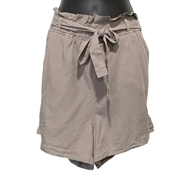 NWT Thread and Supply High Waisted Belted Paperbag Shorts Taupe Tan Womens XL - Picture 2 of 12